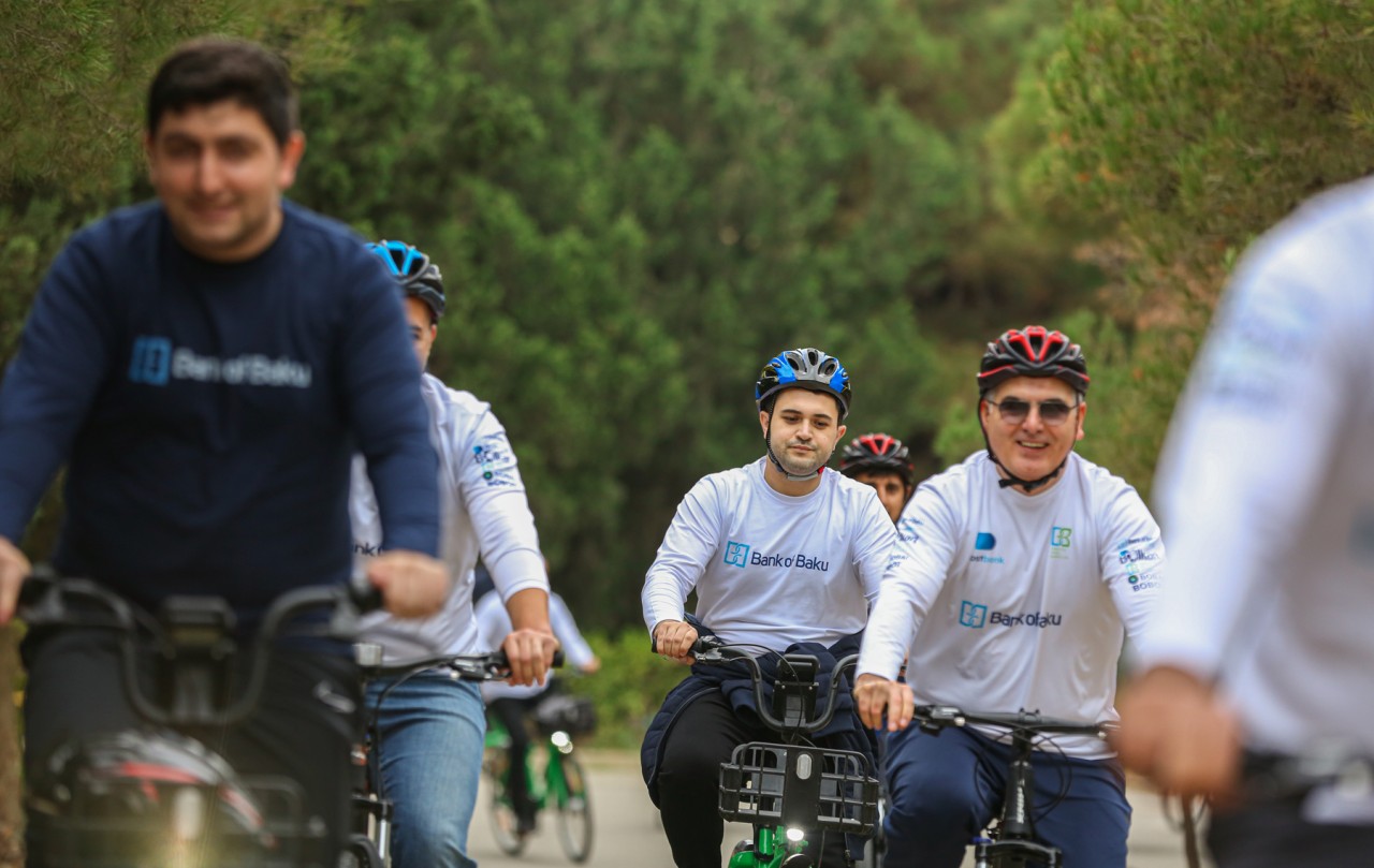 Bank of Baku əməkdaşlarından veloyürüş – Sağlam həyat, yaşıl gələcək